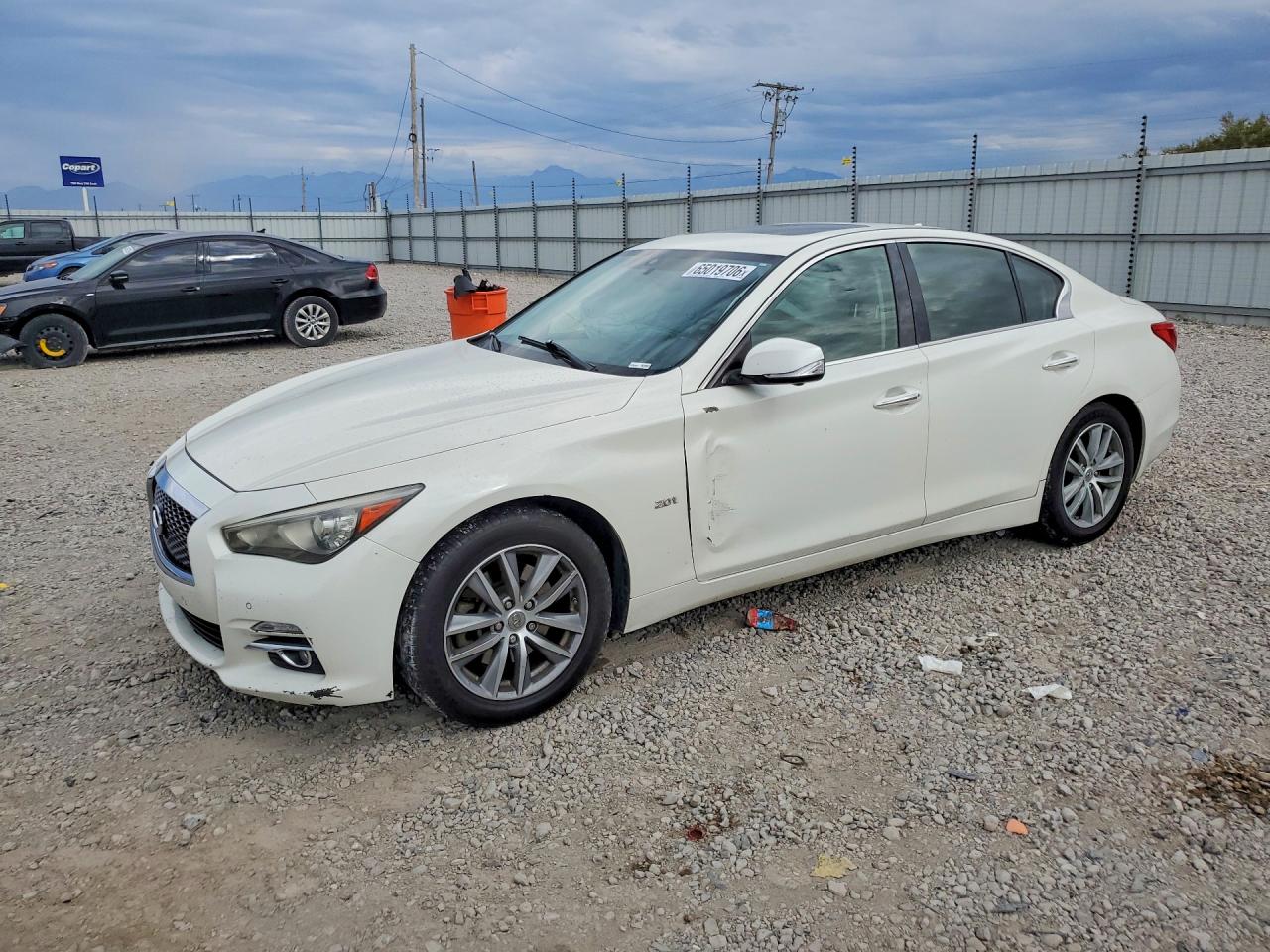 2016 INFINITI Q50 2.0T PREMIUM | JN1CV7AP4GM203577 | UPCARS