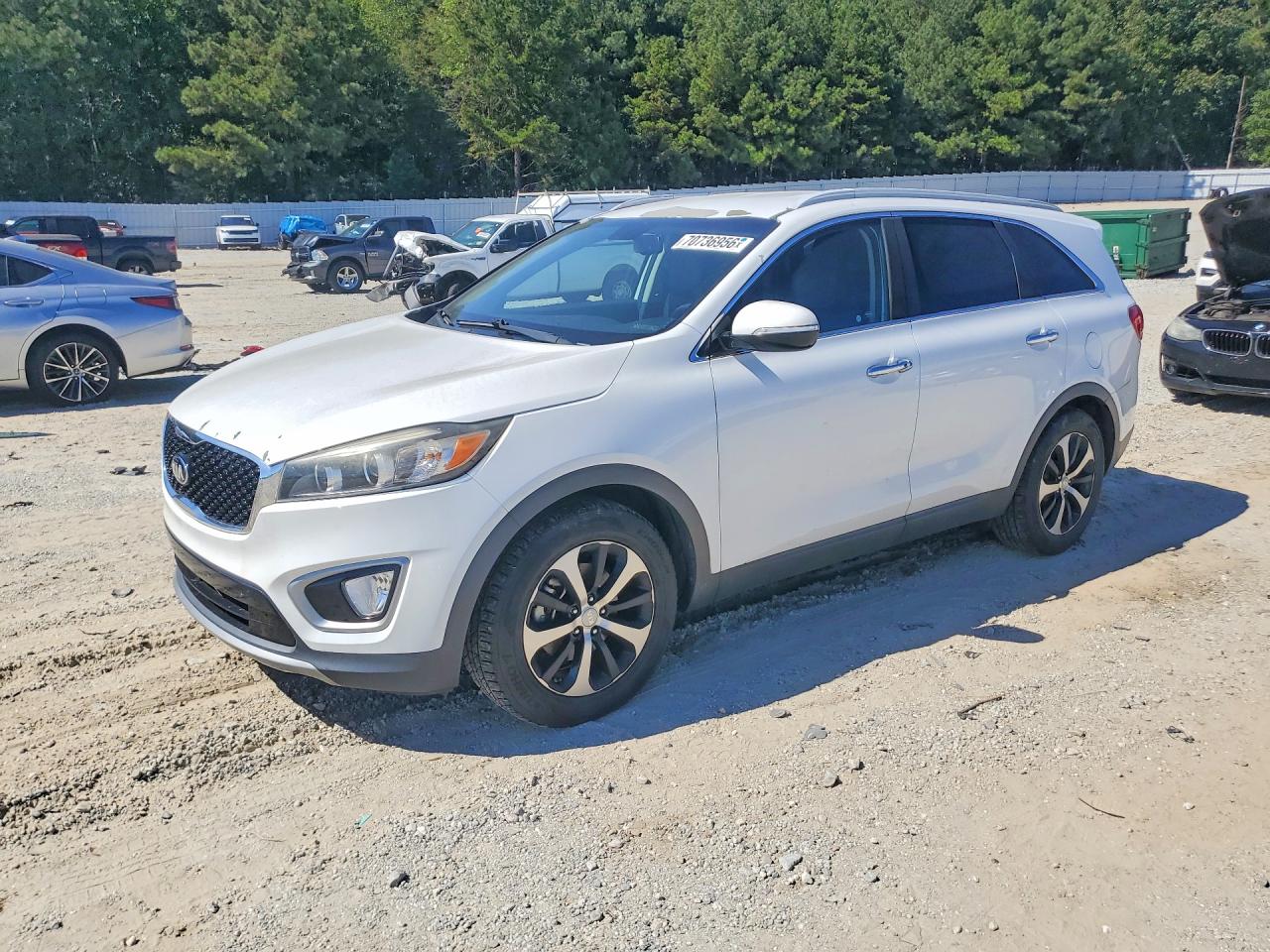 2017 KIA SORENTO EX | 5XYPH4A56HG228762 | UPCARS