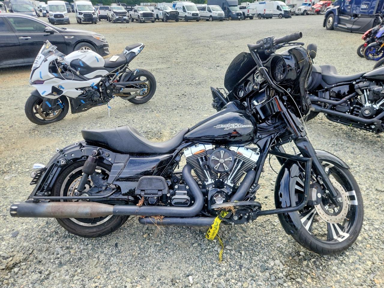 2014 HARLEY-DAVIDSON FL STREET GLIDE SPECIAL | 1HD1KRM13EB627114 | UPCARS
