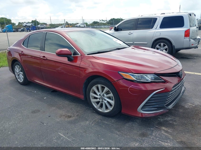 2021 TOYOTA CAMRY LE | 4T1C11AK4MU567807 | UPCARS