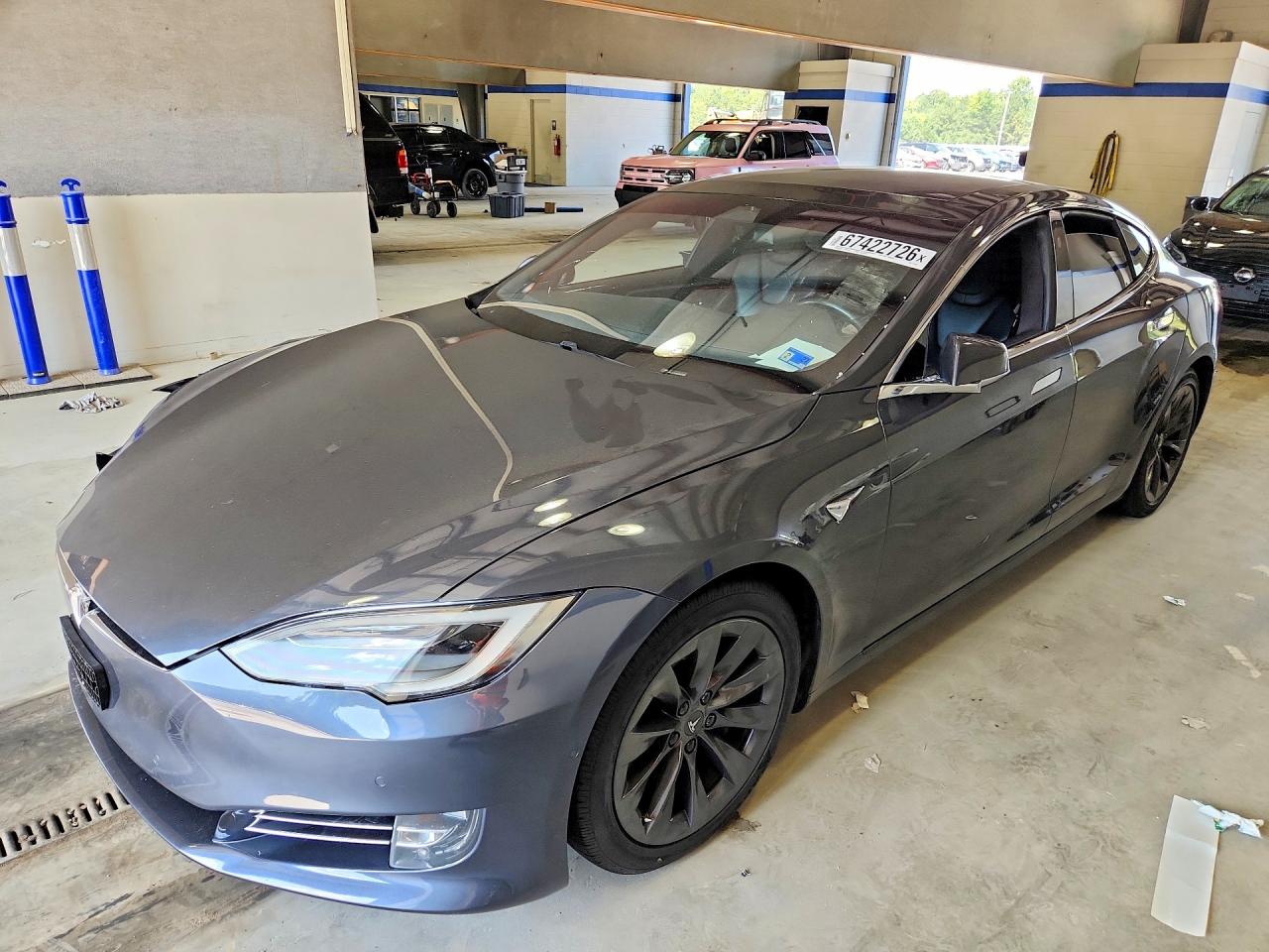 2018 TESLA MODEL S | 5YJSA1E28JF247288 | UPCARS