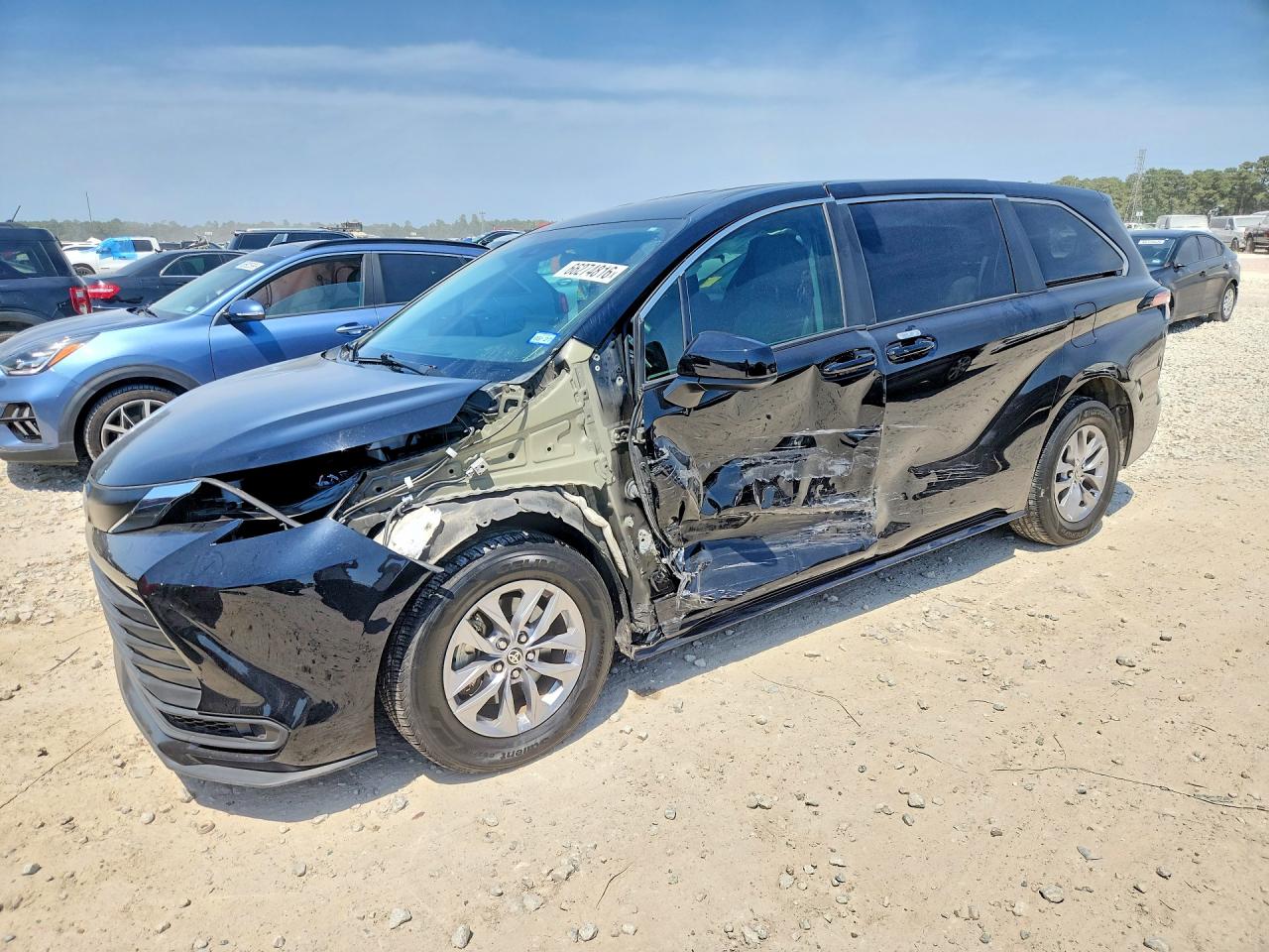 2022 TOYOTA SIENNA LE | 5TDKRKEC8NS129072 | UPCARS