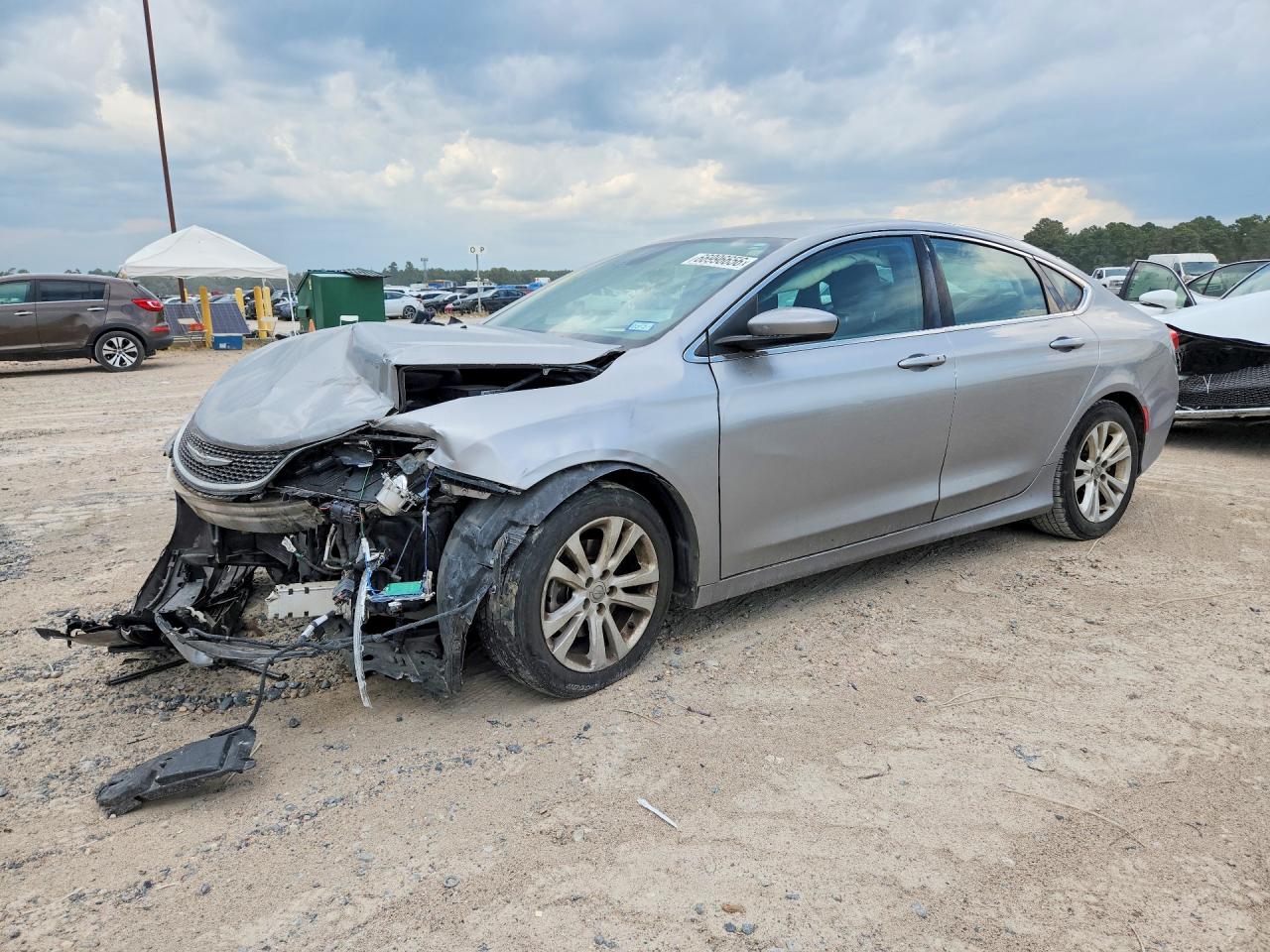 2015 CHRYSLER 200 LIMITED | 1C3CCCAB1FN701488 | UPCARS