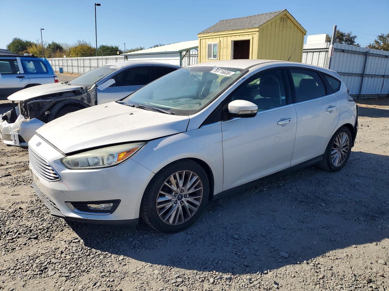2015 FORD FOCUS TITANIUM | 1FADP3N21FL241667 | UPCARS