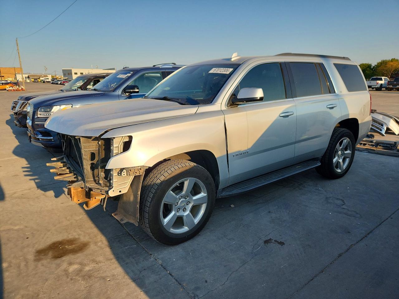 2020 CHEVROLET TAHOE C1500 LT | 1GNSCBKCXLR265499 | UPCARS