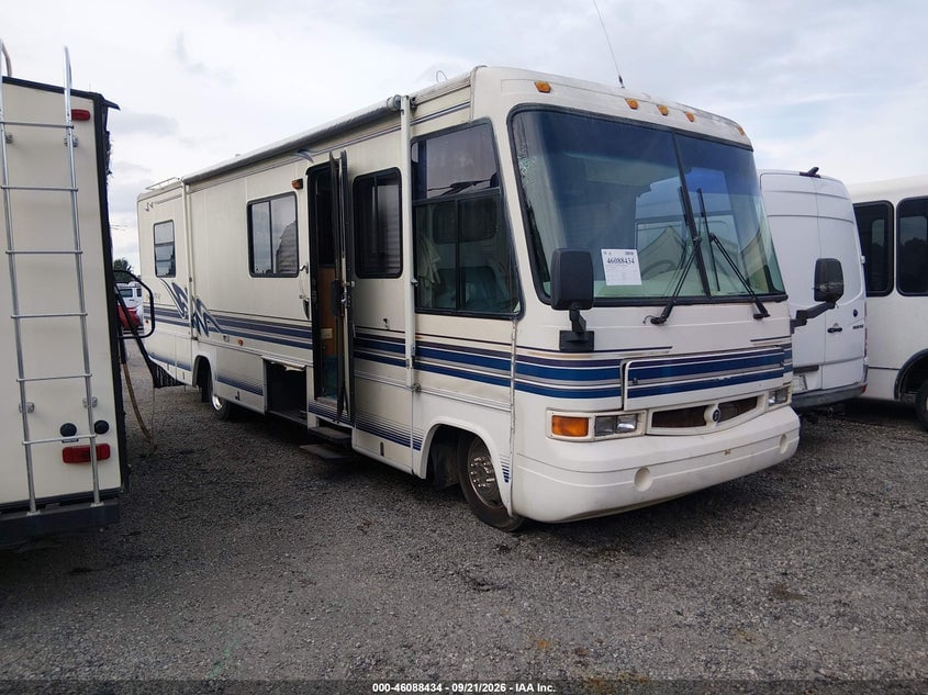 1995 CHEVROLET P30 | 1GBKP37N1S3315631 | UPCARS