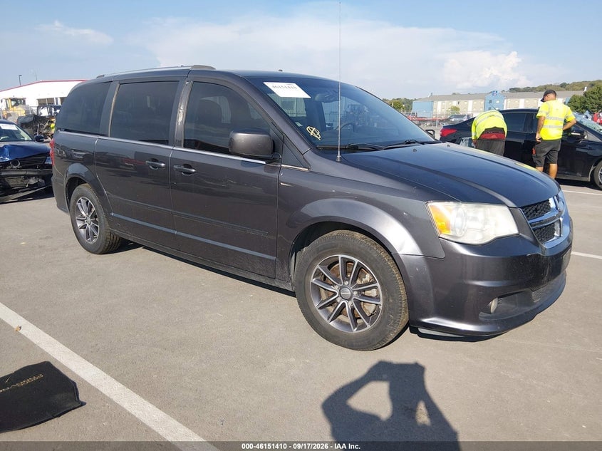 2017 DODGE GRAND CARAVAN SXT | 2C4RDGCG5HR673087 | UPCARS