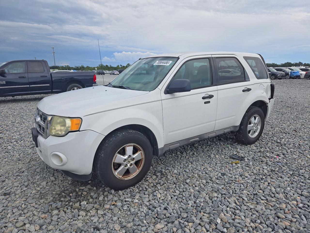 2011 FORD ESCAPE XLS | 1FMCU0C75BKC42991 | UPCARS