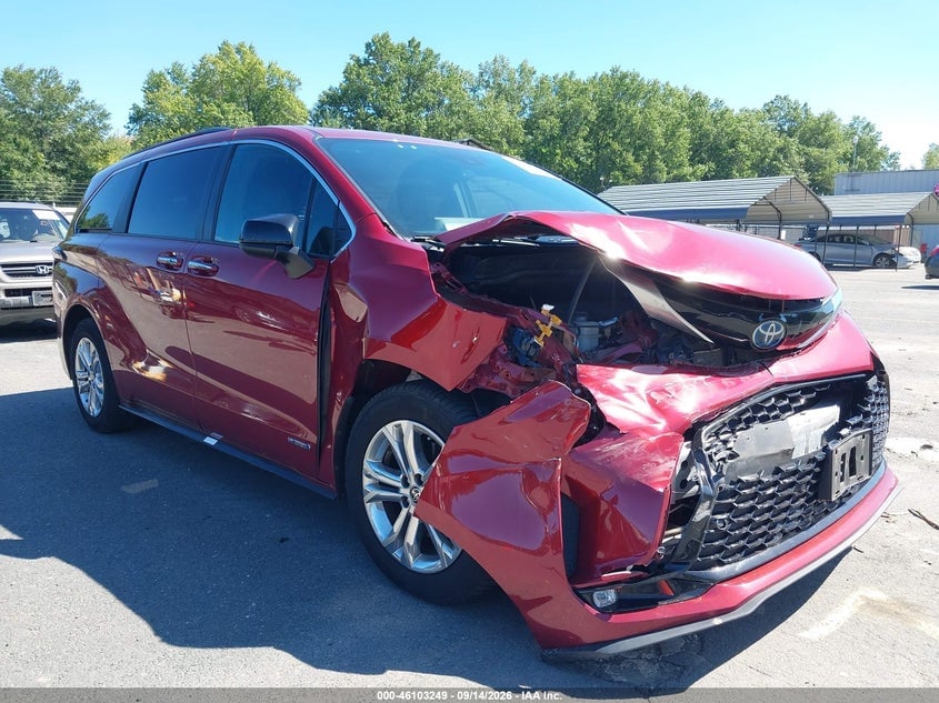 2021 TOYOTA SIENNA XSE | 5TDDSKFC2MS007799 | UPCARS