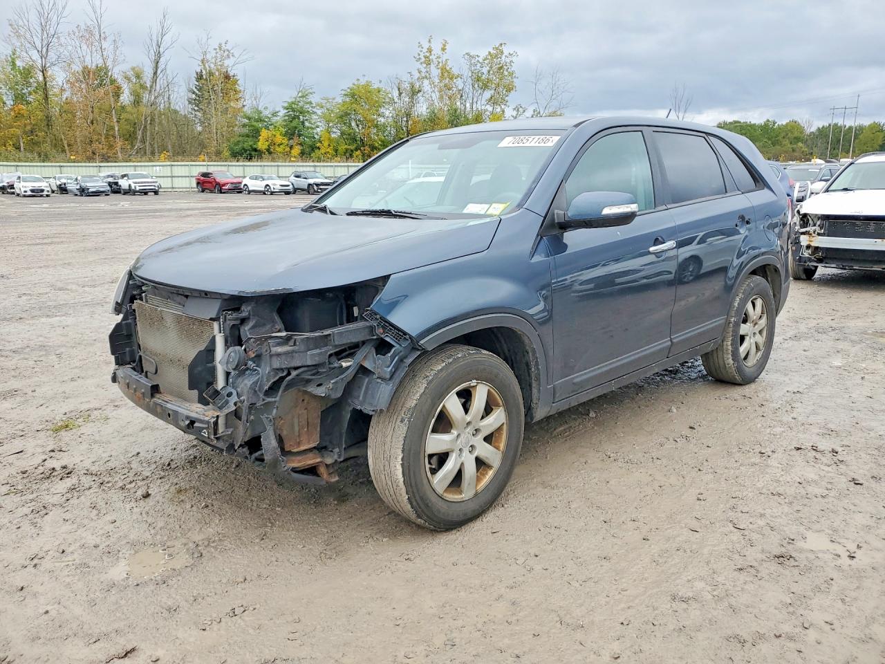2011 KIA SORENTO LX | 5XYKT3A16BG104692 | UPCARS