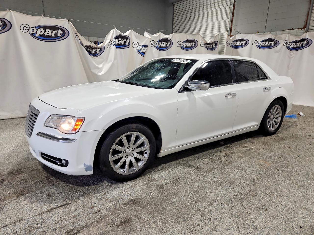 2013 CHRYSLER 300 | 2C3CCAET0DH650515 | UPCARS
