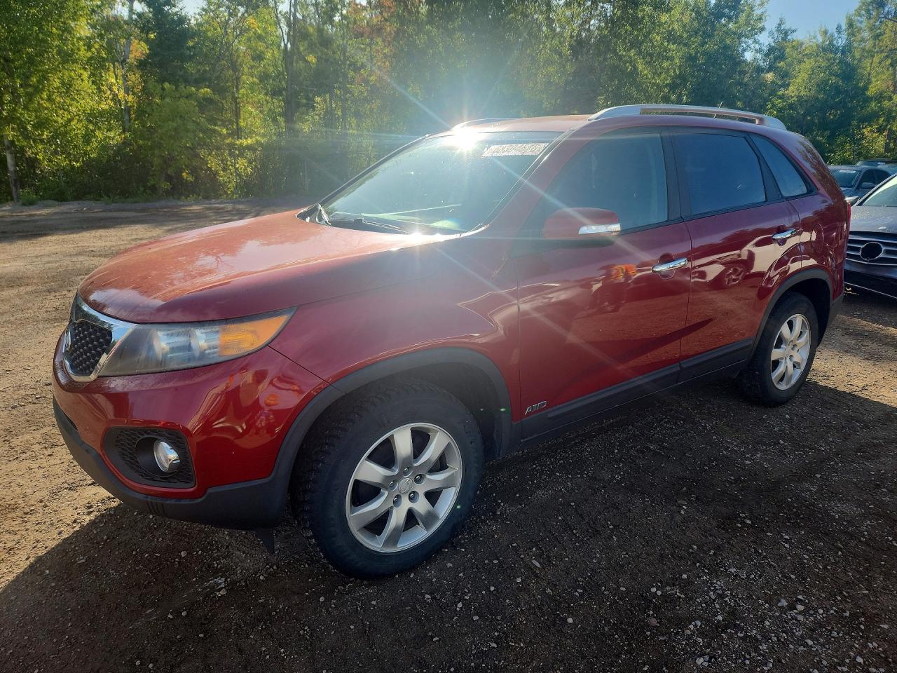 2011 KIA SORENTO LX | 5XYKTCA10BG023218 | UPCARS
