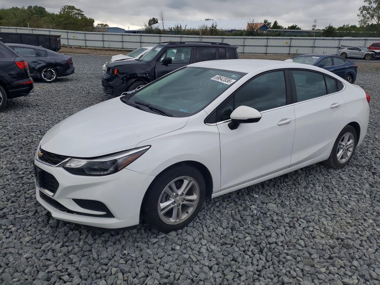 2018 CHEVROLET CRUZE LT | 1G1BE5SM2J7104627 | UPCARS