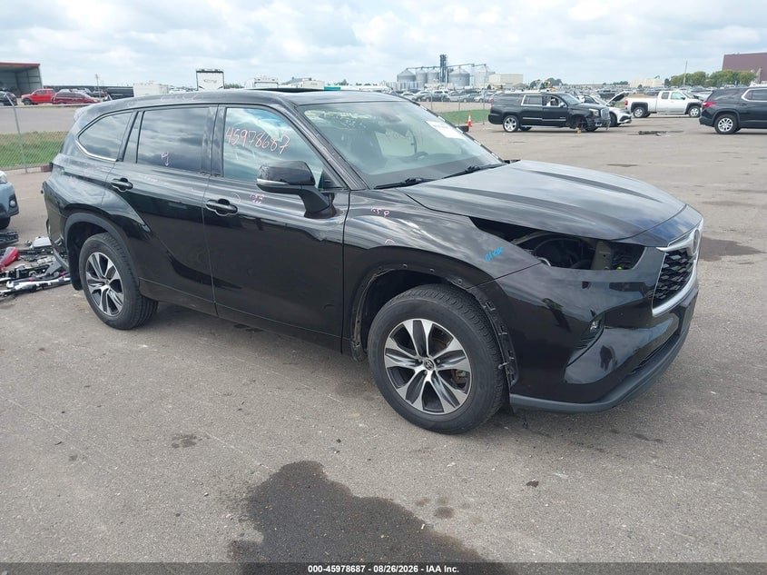 2021 TOYOTA HIGHLANDER XLE | 5TDHZRBH9MS150062 | UPCARS
