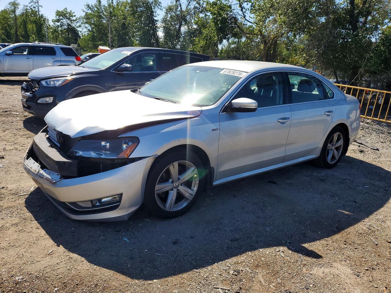2015 VOLKSWAGEN PASSAT S | 1VWAT7A30FC102626 | UPCARS