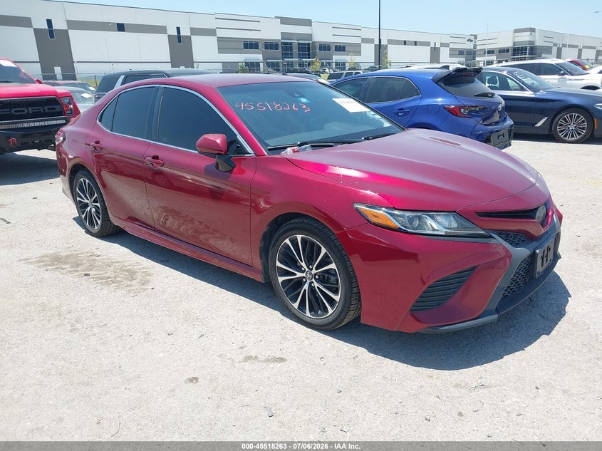 2018 TOYOTA CAMRY SE | 4T1B11HK1JU585632 | UPCARS