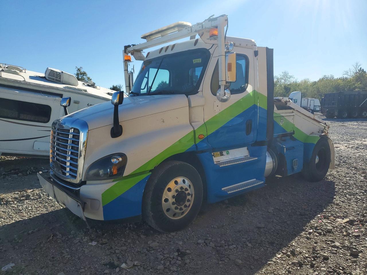 2017 FREIGHTLINER ALL OTHER TOTER TRUCK | 1FVAGDBG7HLJE1482 | UPCARS