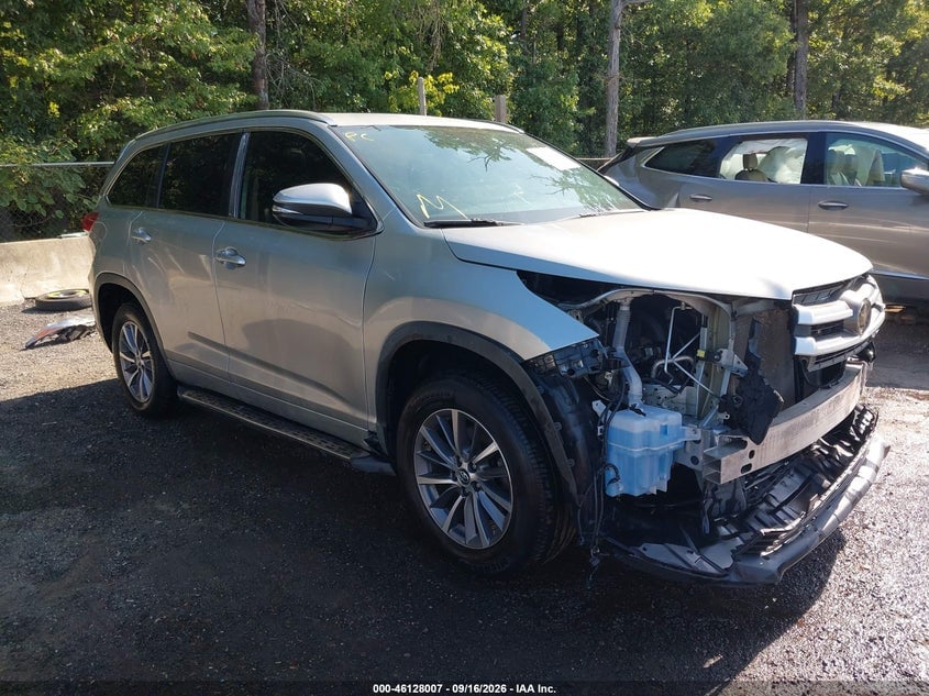 2018 TOYOTA HIGHLANDER XLE | 5TDKZRFH0JS537577 | UPCARS