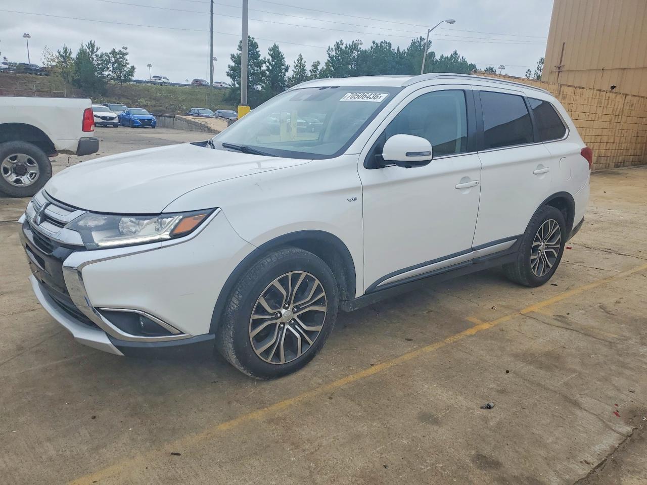 2017 MITSUBISHI OUTLANDER GT | JA4JZ4AX6HZ039867 | UPCARS