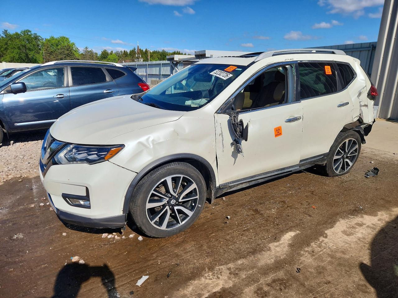 2017 NISSAN ROGUE S | 5N1AT2MV5HC868109 | UPCARS