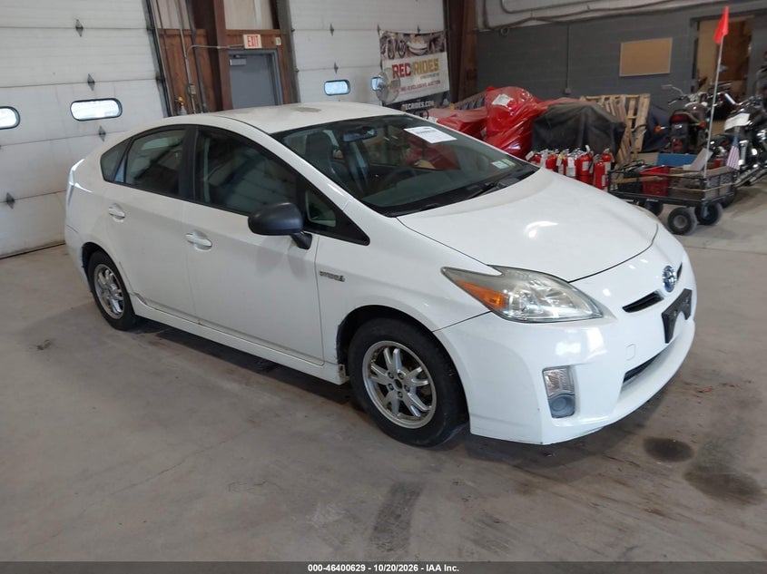2011 TOYOTA PRIUS TWO | JTDKN3DU2B1358481 | UPCARS