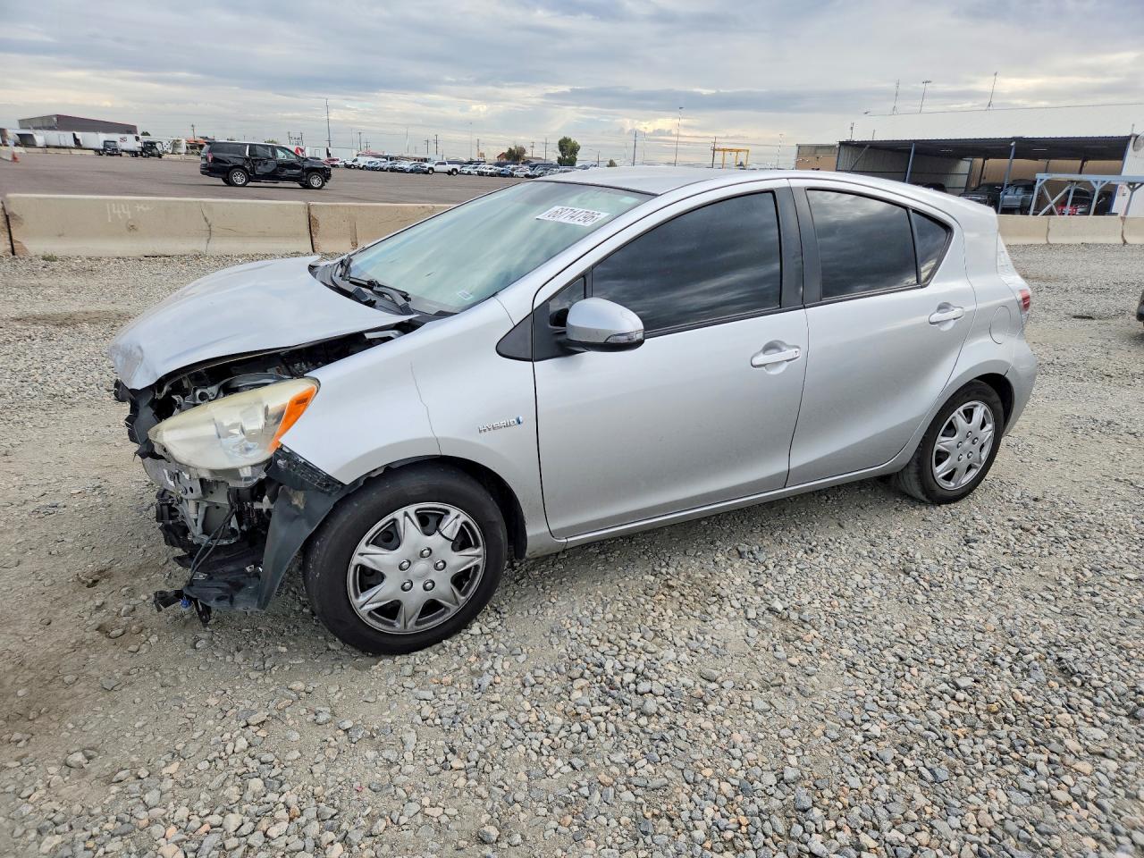 2013 TOYOTA PRIUS TWO | JTDKDTB3XD1545709 | UPCARS