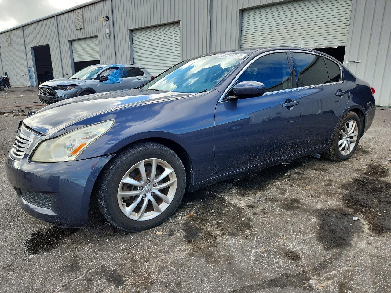 2009 INFINITI G37 BASE | JNKCV61E69M311125 | UPCARS
