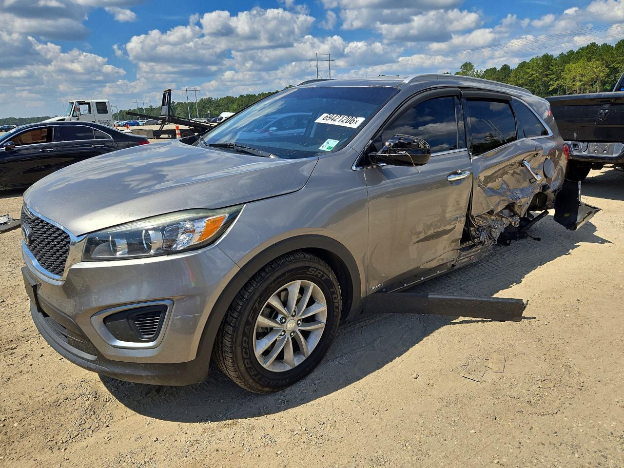 2017 KIA SORENTO LX V6 | 5XYPGDA5XHG189760 | UPCARS