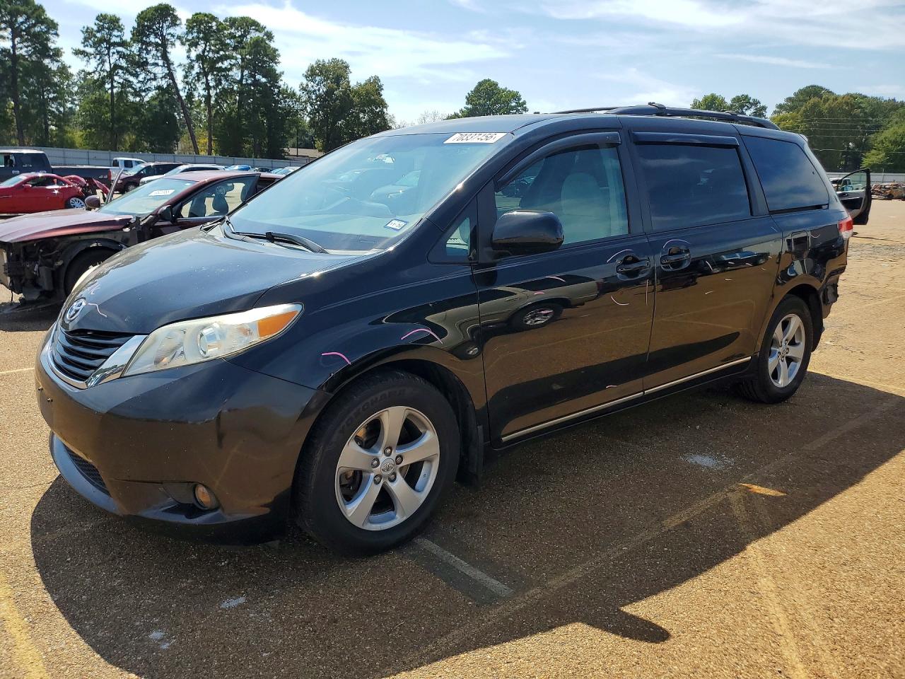 2012 TOYOTA SIENNA LE | 5TDKK3DC4CS183400 | UPCARS