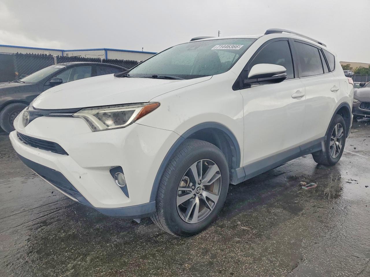2018 TOYOTA RAV4 XLE | 2T3WFREV4JW412288 | UPCARS