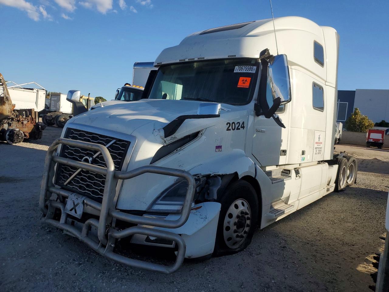 2024 VOLVO VNL | 4V4NC9EJXRN624587 | UPCARS