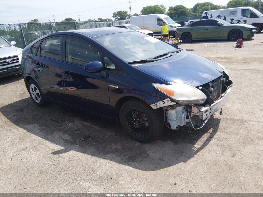 2015 TOYOTA PRIUS TWO | JTDKN3DU3F0485347 | UPCARS