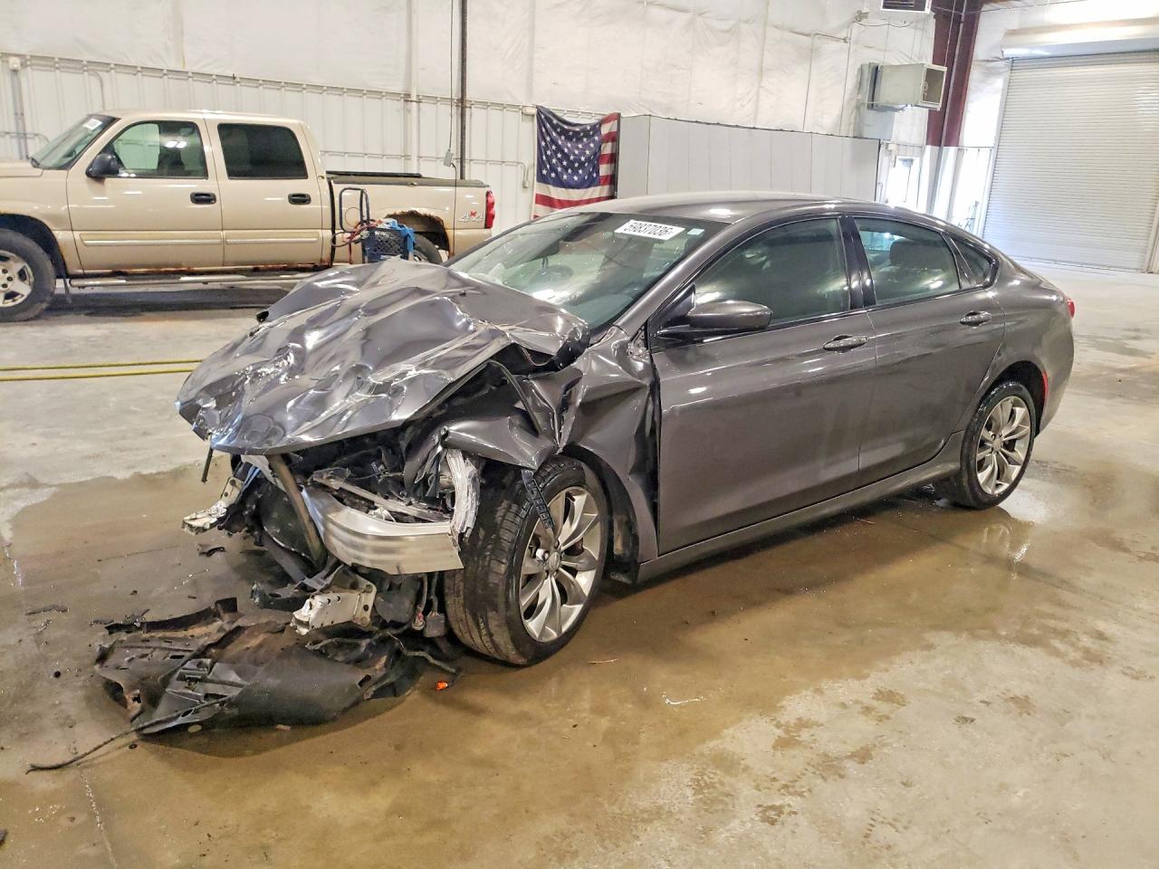 2015 CHRYSLER 200 S | 1C3CCCBB7FN573160 | UPCARS