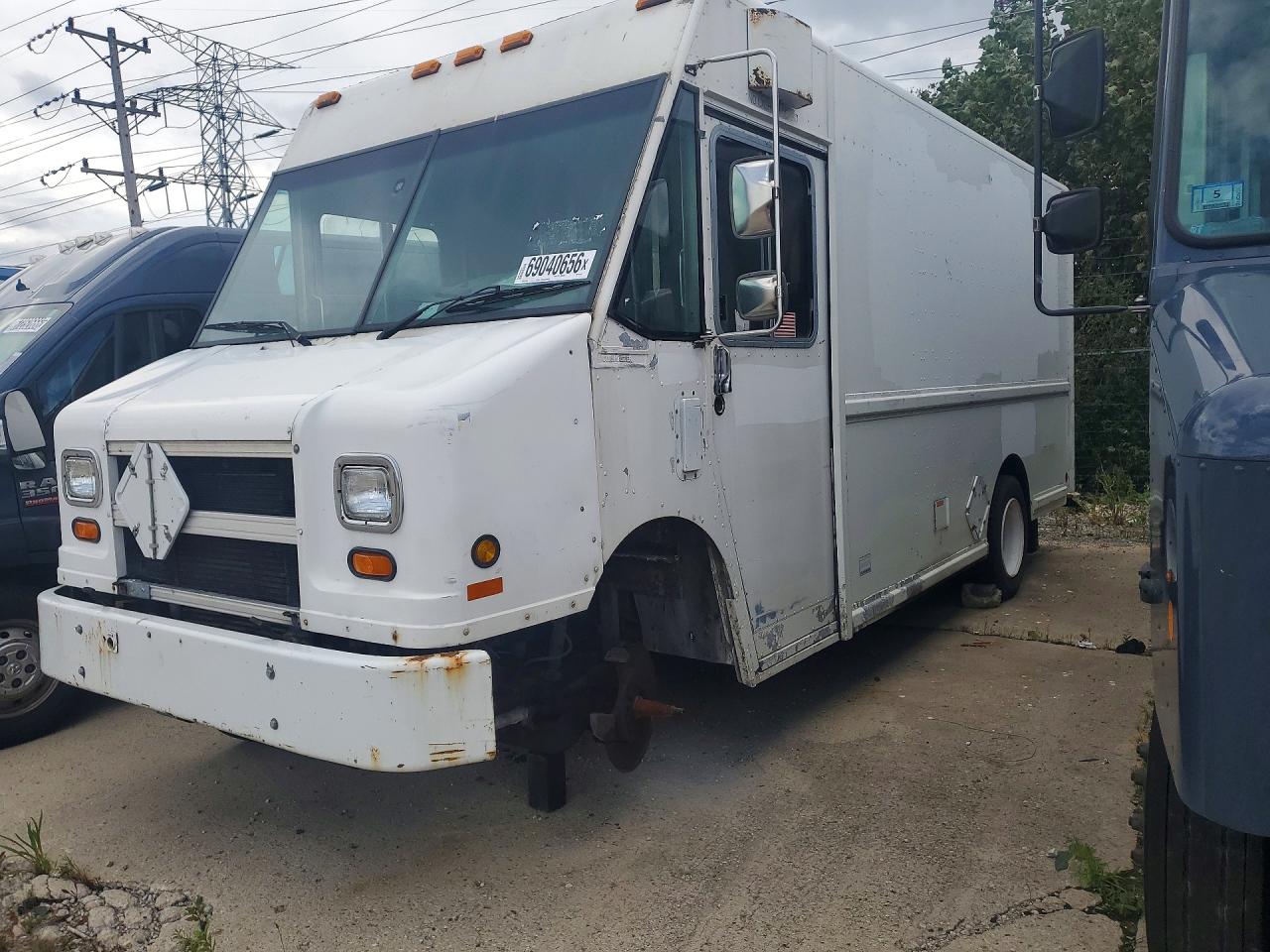 1998 FREIGHTLINER MT45 CHASS MT45 DELIVERY TRUCK | 4UZA4FF41WC897922 | UPCARS