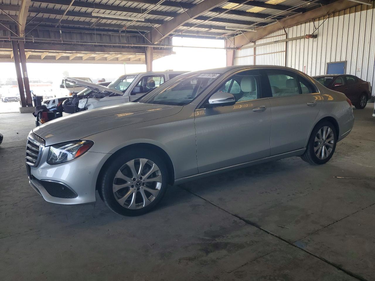 2019 MERCEDES-BENZ E-CLASS 300 | WDDZF4JB6KA548665 | UPCARS