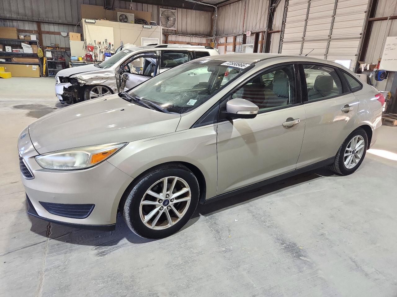 2015 FORD FOCU SE | 1FADP3F29FL231242 | UPCARS