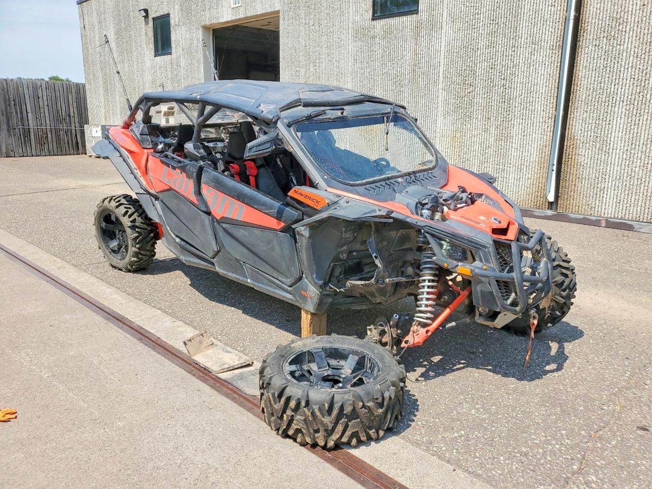 2021 CAN-AM SIDEBYSIDE DS TURBO R | 3JBVMAW44MK001079 | UPCARS