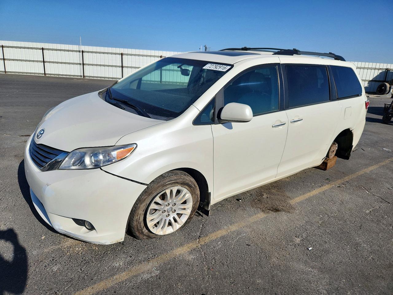 2017 TOYOTA SIENNA XLE 8-PASSENGER | 5TDYZ3DC3HS873247 | UPCARS