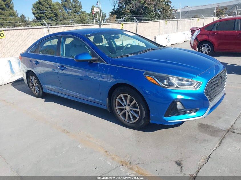 2018 HYUNDAI SONATA SE | 5NPE24AF8JH670068 | UPCARS