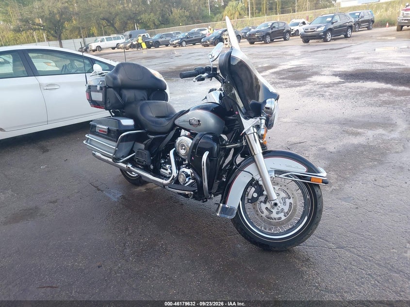 2010 HARLEY-DAVIDSON FLHTCU | 1HD1FC410AB672765 | UPCARS