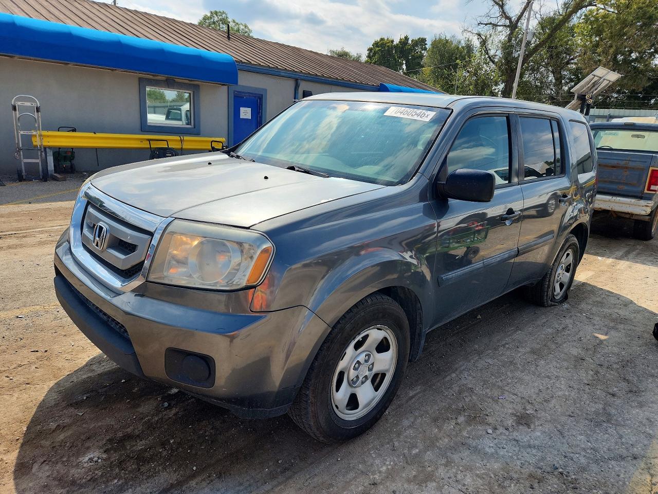 2011 HONDA PILOT LX | 5FNYF3H20BB015434 | UPCARS