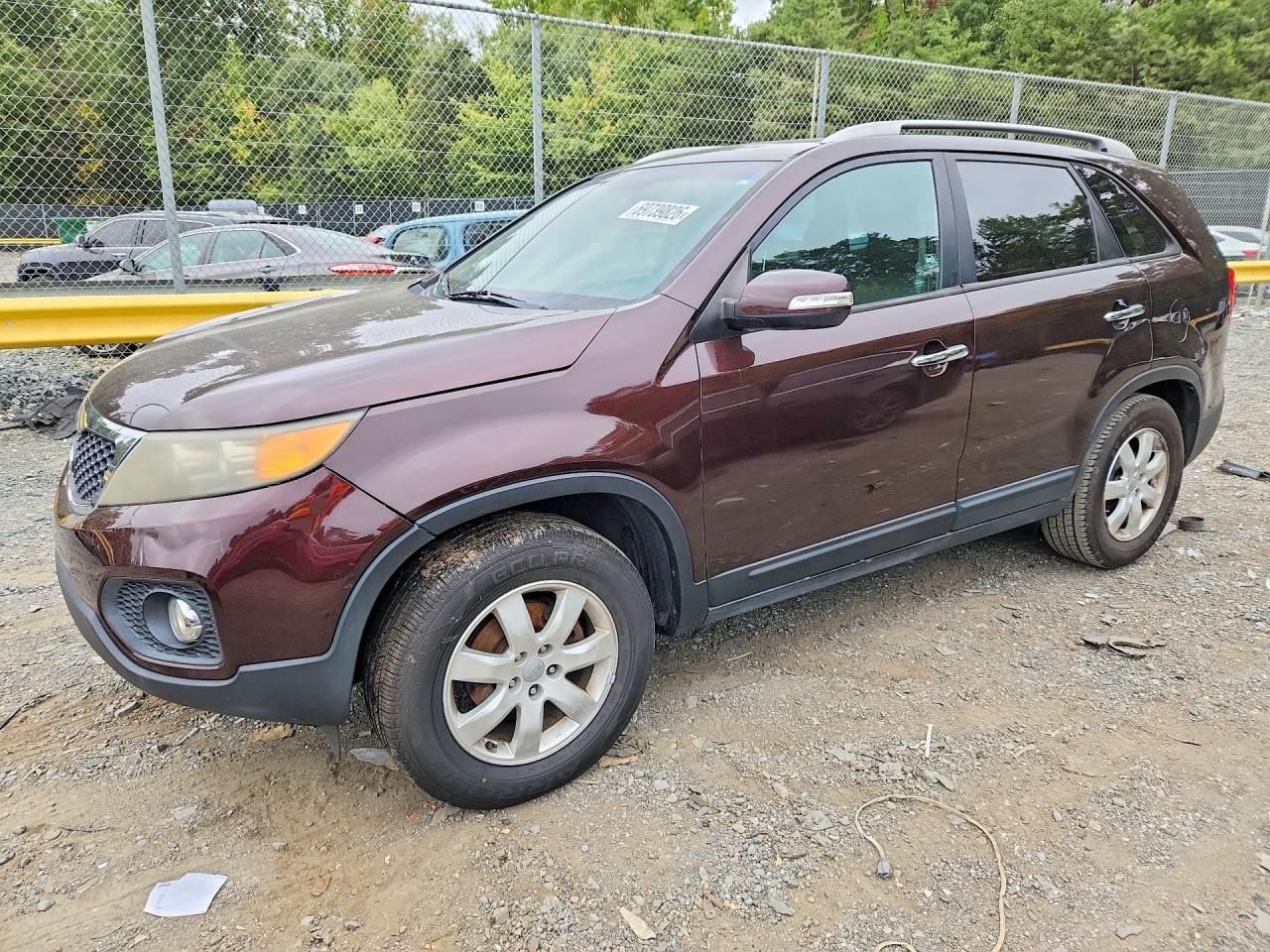 2012 KIA SORENTO LX | 5XYKT3A68CG220408 | UPCARS