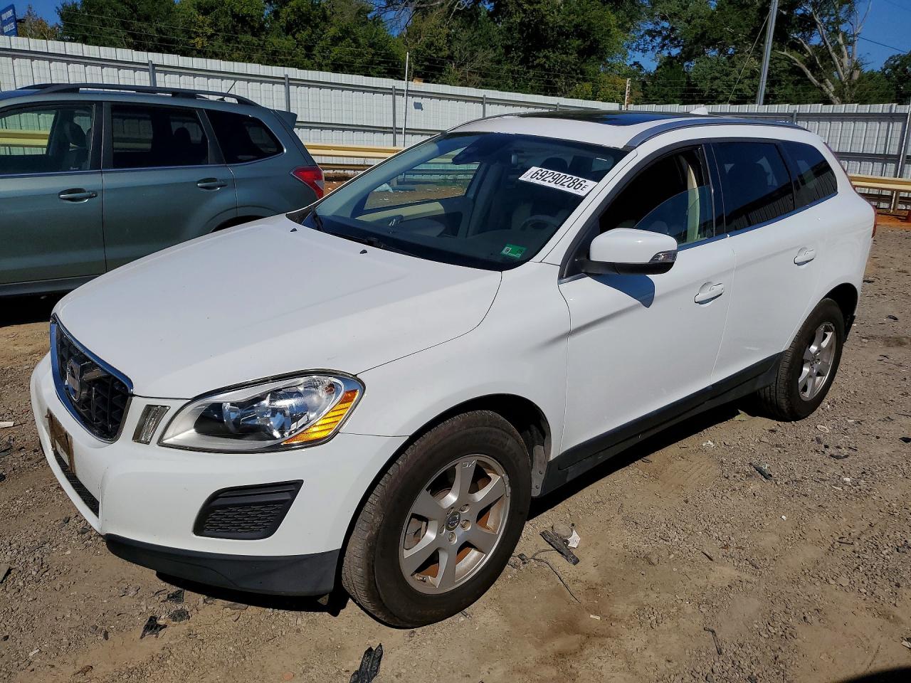 2011 VOLVO XC60 3.2 | YV4952DL8B2169941 | UPCARS
