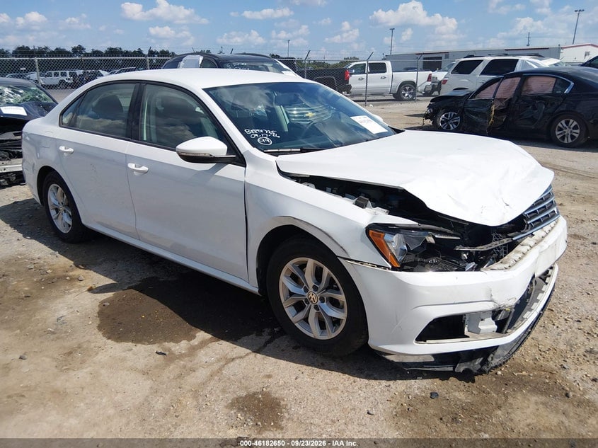 2018 VOLKSWAGEN PASSAT 2.0T R-LINE/2.0T S | 1VWAA7A3XJC051151 | UPCARS