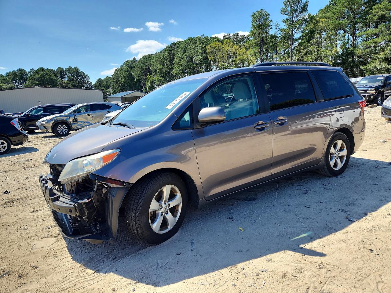 2016 TOYOTA SIENNA LE | 5TDKK3DCXGS736492 | UPCARS