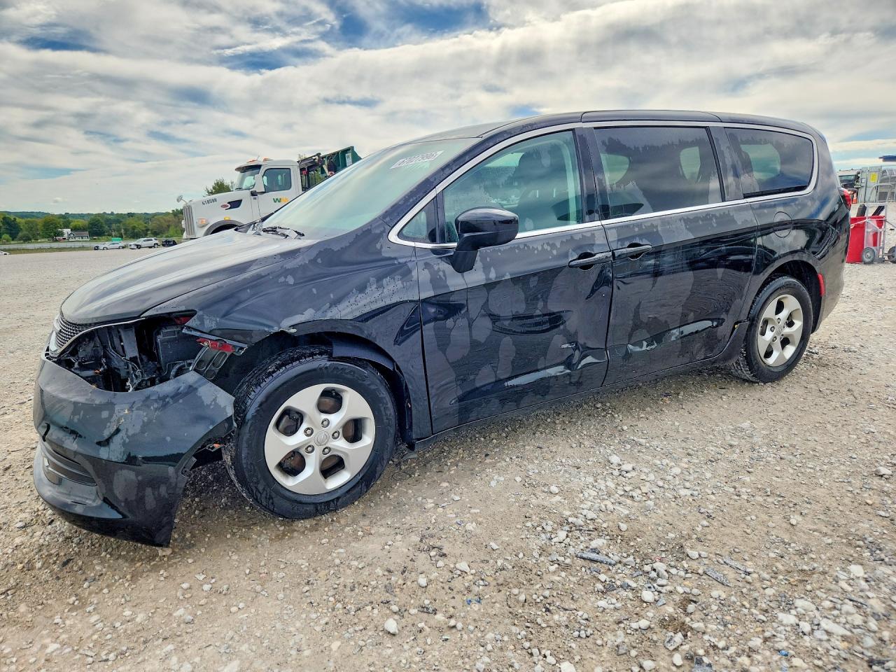 2017 CHRYSLER PACIFICA LX | 2C4RC1CG6HR598027 | UPCARS