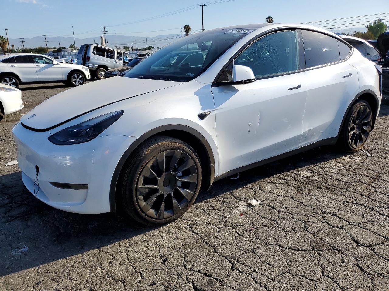 2024 TESLA MODEL Y | 7SAYGDEE9RA233710 | UPCARS