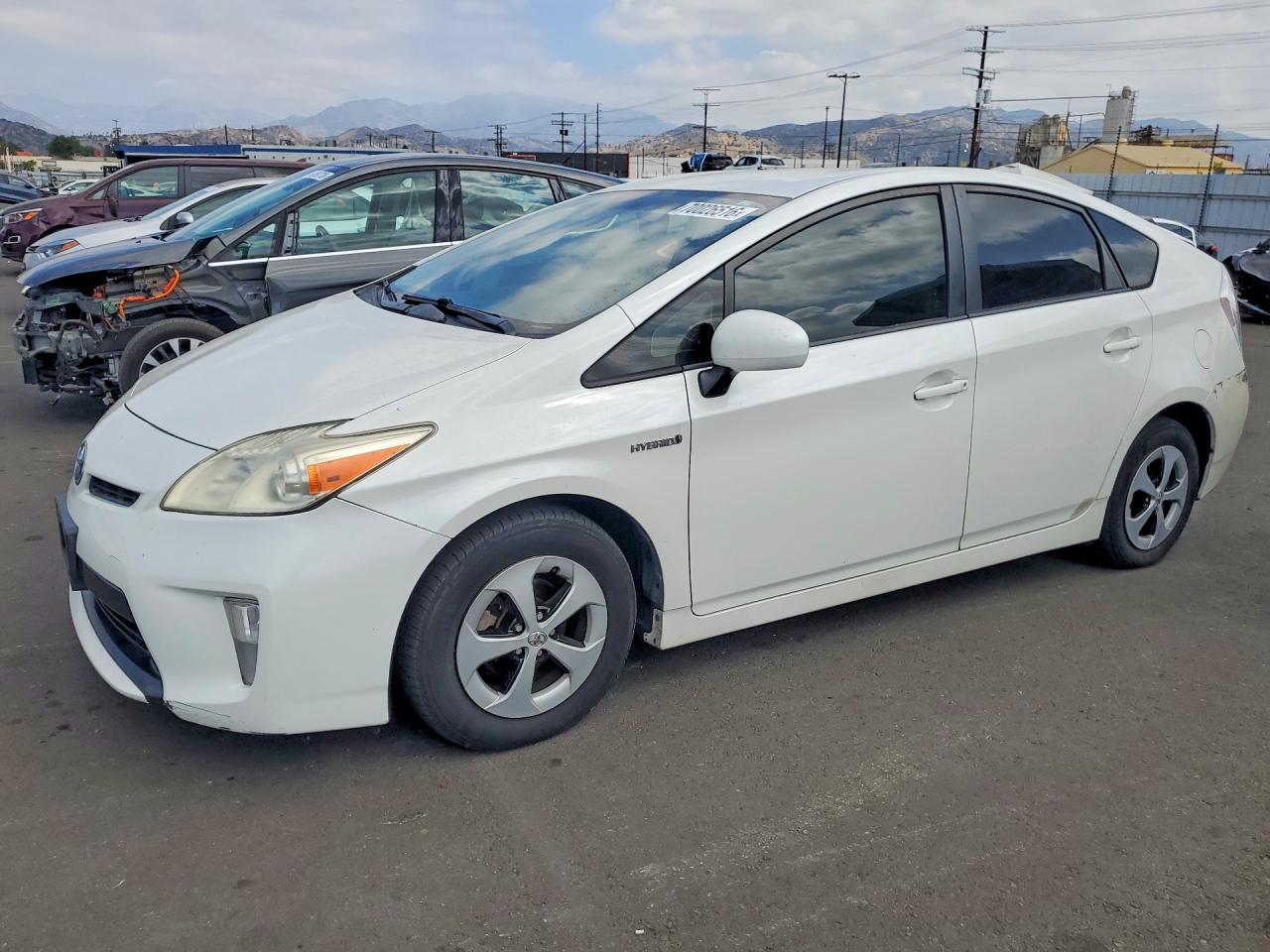 2013 TOYOTA PRIUS TWO | JTDKN3DU7D5569638 | UPCARS