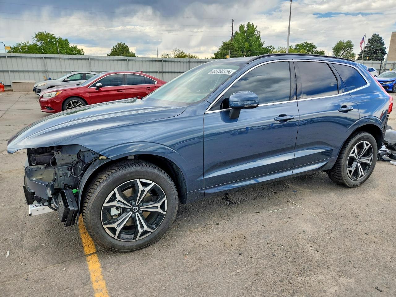 2022 VOLVO XC60 B5 MOMENTUM | YV4L12RKXN1071229 | UPCARS