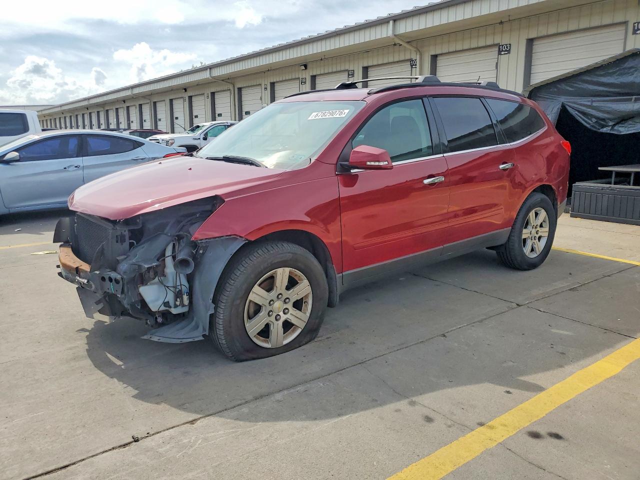 2011 CHEVROLET TRAVERSE LT | 1GNKRGED9BJ155377 | UPCARS